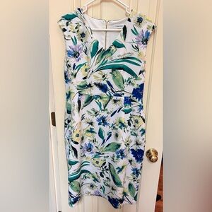 Floral Calvin Klein dress / size 12 / fitted in the right places